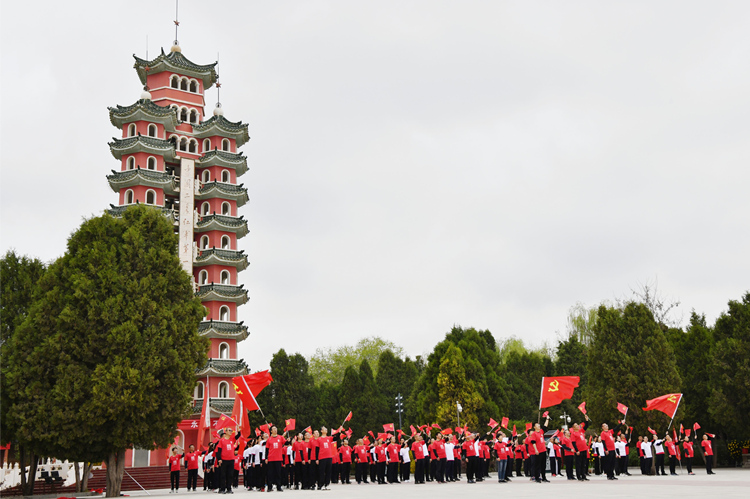 1619330671664198.jpg 朗诵七律长征_副本.jpg