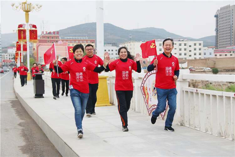 1619330751859771.jpg 竟跑风采 (3).jpg