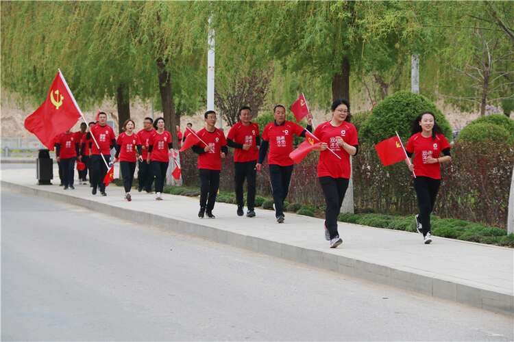 1619330778295265.jpg 竟跑风采 (1).jpg