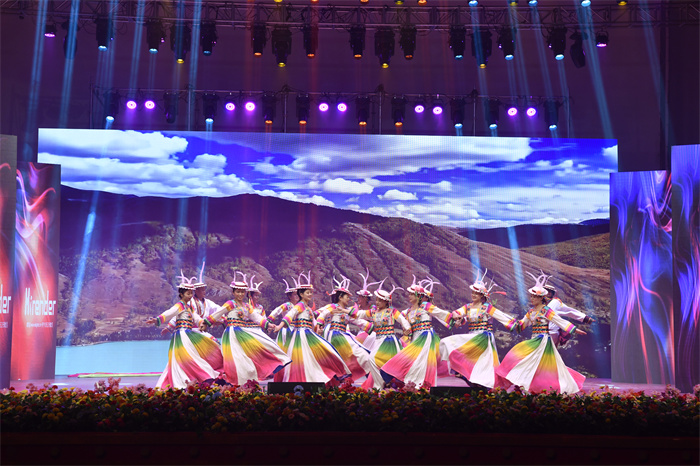 1624871040464826.jpg 8-1今夜欢歌颂党恩.jpg