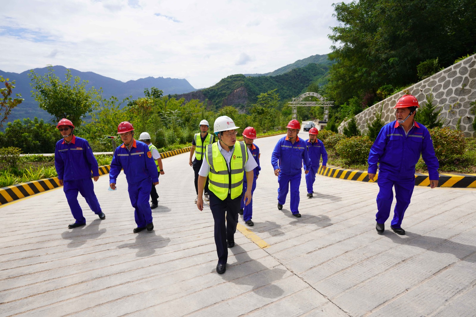 1662188698354315.jpg DSC05046(1).jpg