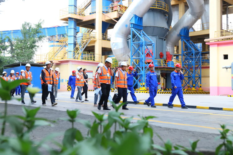 1693277115983874.jpg 现场参观.jpg