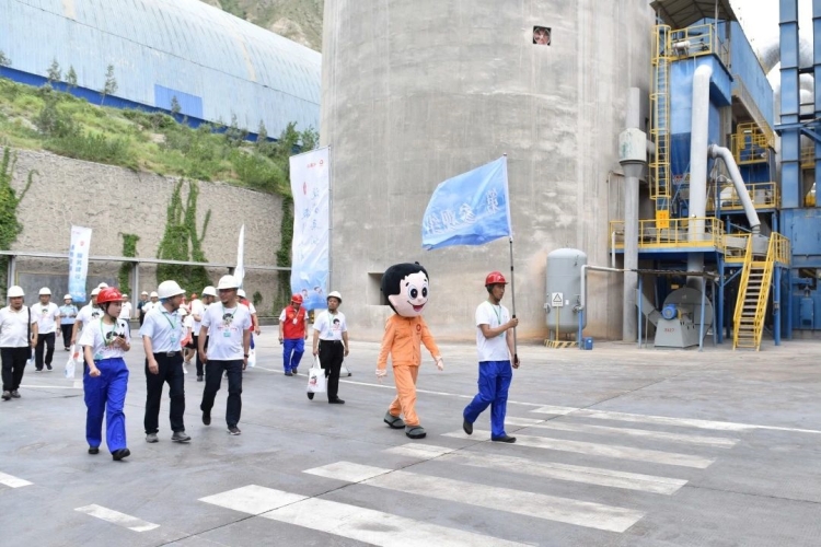 文县 来客参观3_副本.jpg