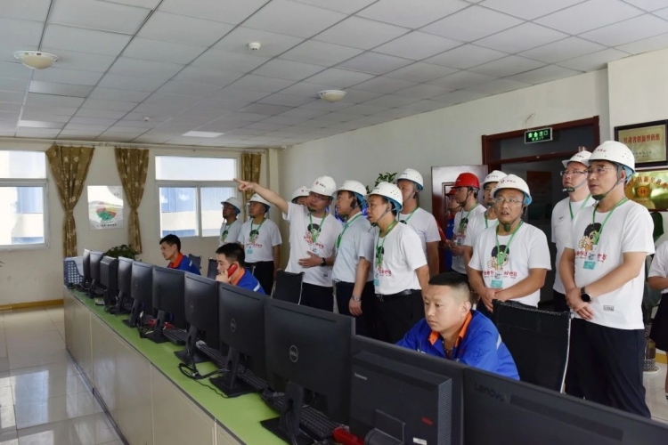 文县 来客参观_副本.jpg