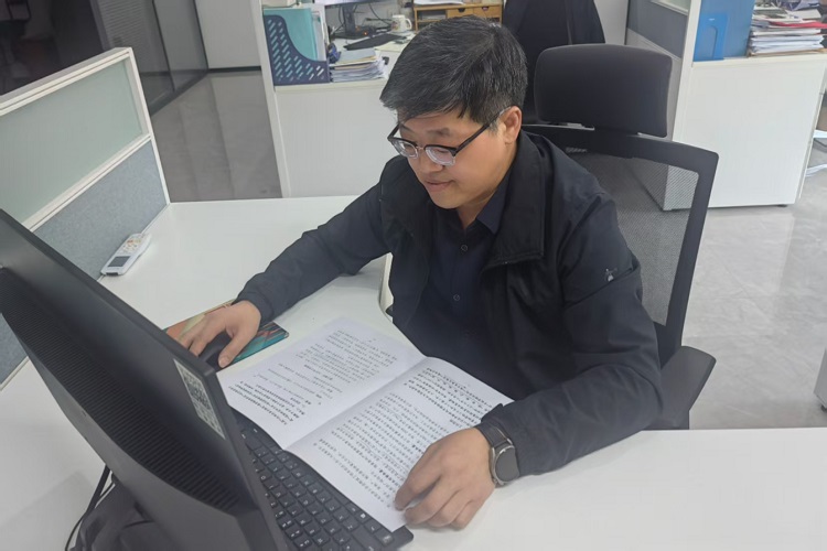 1739187958445886.jpg 屈1.jpg