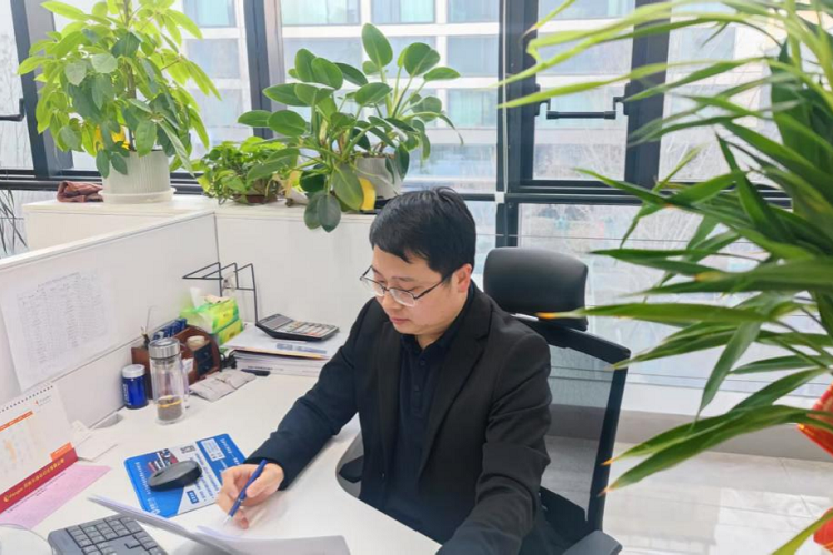 1739188042861399.png 张总1.png