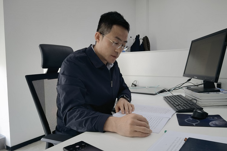 1739188093658886.jpg 谢1.jpg