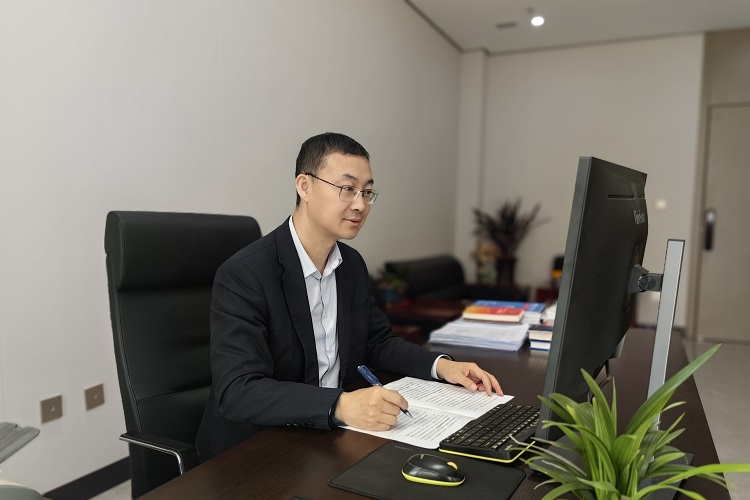 1740010375334084.jpg 陈怀先网站.jpg