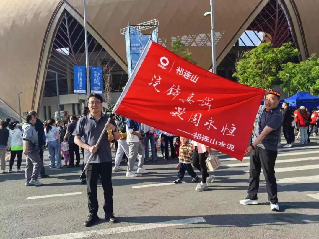 1748165504423392.jpg 兰马2.jpg