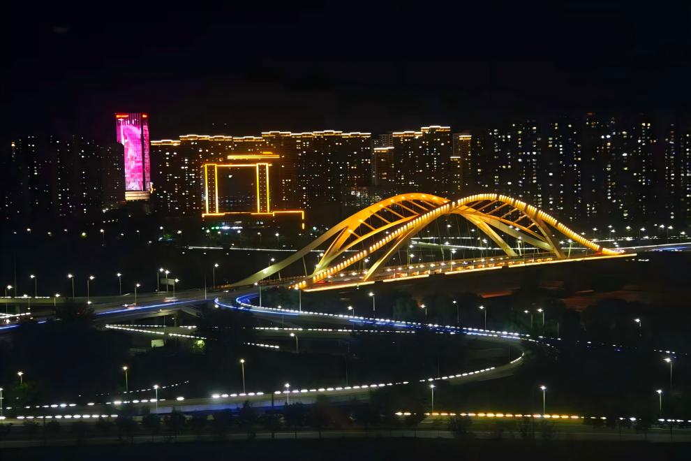 1760080211830182.jpg 万家灯火 叶梅(1).jpg